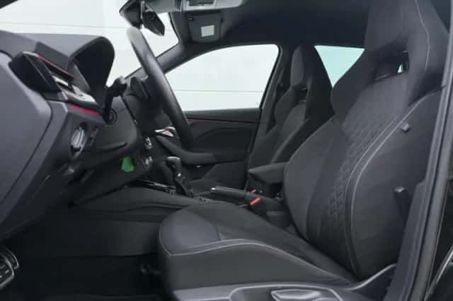 Škoda Kamiq (2023) thumbnail 5