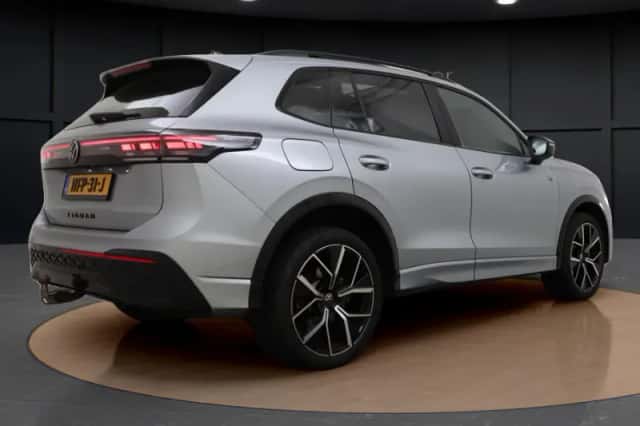 Volkswagen Tiguan (2025) thumbnail 6