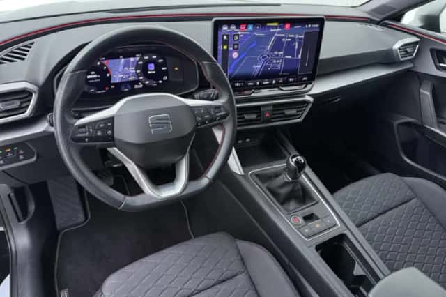 SEAT Leon Sportstourer (2025) thumbnail 4