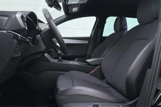 SEAT Leon Sportstourer (2025) thumbnail 5