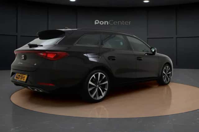 SEAT Leon Sportstourer (2025) thumbnail 6