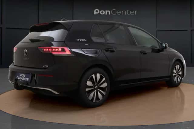 Volkswagen Golf (2025) thumbnail 6