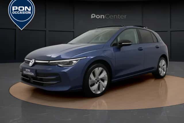 Volkswagen Golf (2025) thumbnail 2
