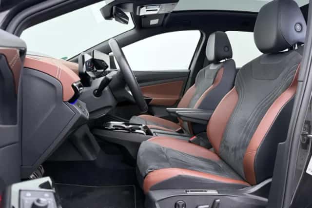 Volkswagen ID.4 (2022) thumbnail 5