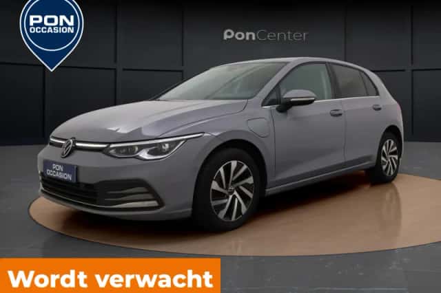 Volkswagen Golf (2022) thumbnail 1