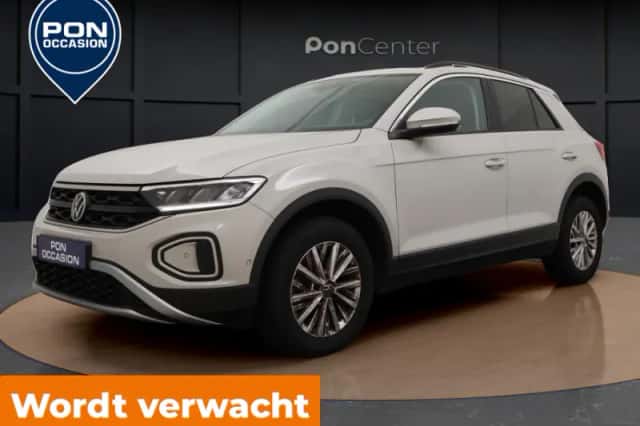 Volkswagen T-Roc (2023) thumbnail 2