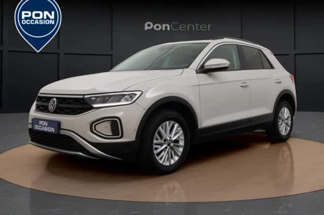 Volkswagen T-Roc (2023) thumbnail 1