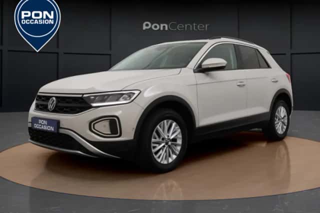 Volkswagen T-Roc (2023) thumbnail 2