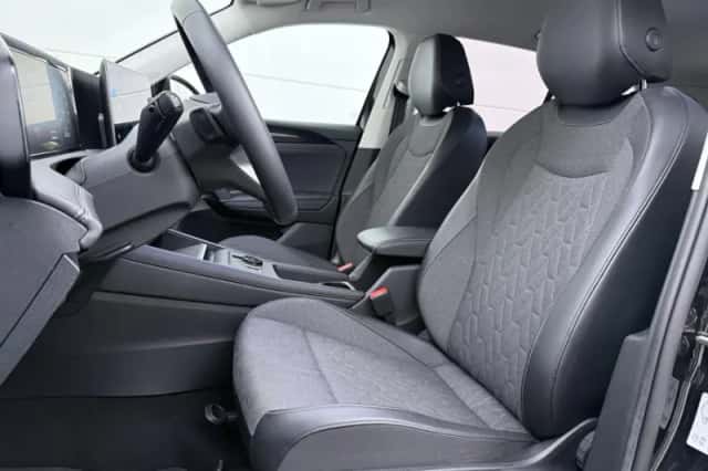 Volkswagen Tiguan (2024) thumbnail 5