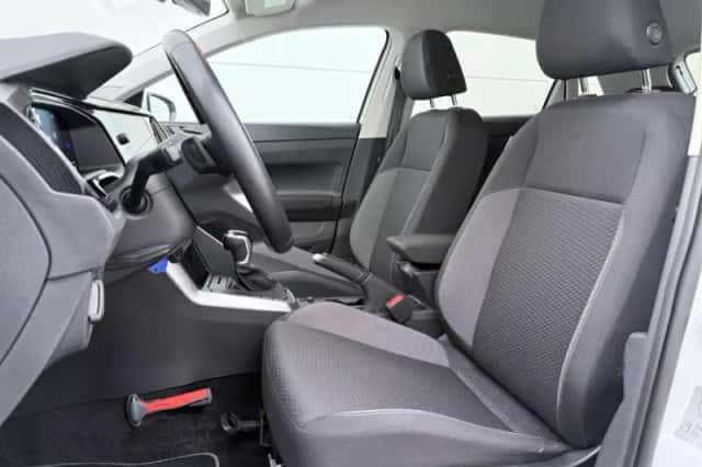 Volkswagen Polo (2024) thumbnail 5
