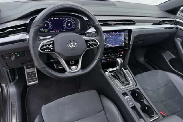 Volkswagen Arteon (2022) thumbnail 4