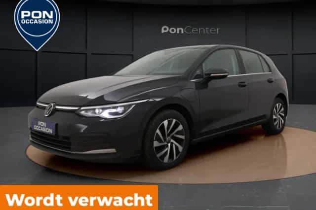 Volkswagen Golf (2022) thumbnail 2