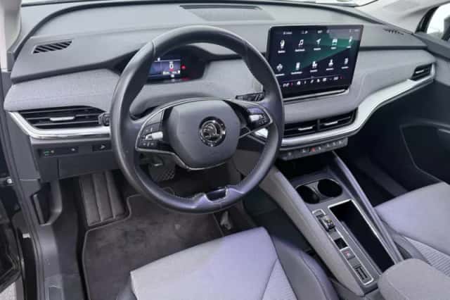 Škoda Enyaq (2022) thumbnail 4
