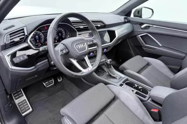Audi Q3 (2024) thumbnail 4