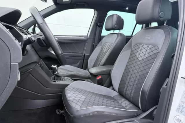 Volkswagen Tiguan (2023) thumbnail 5