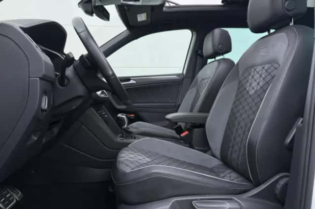 Volkswagen Tiguan (2023) thumbnail 5