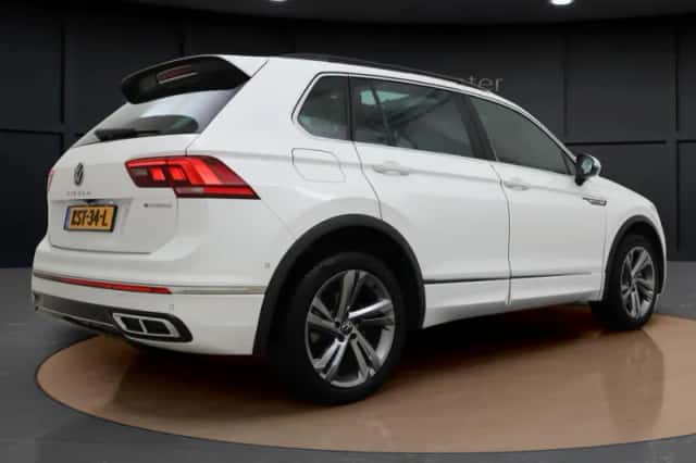 Volkswagen Tiguan (2023) thumbnail 6