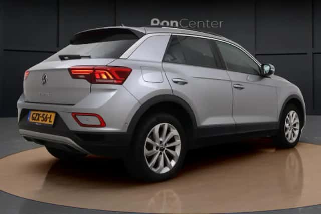 Volkswagen T-Roc (2025) thumbnail 6