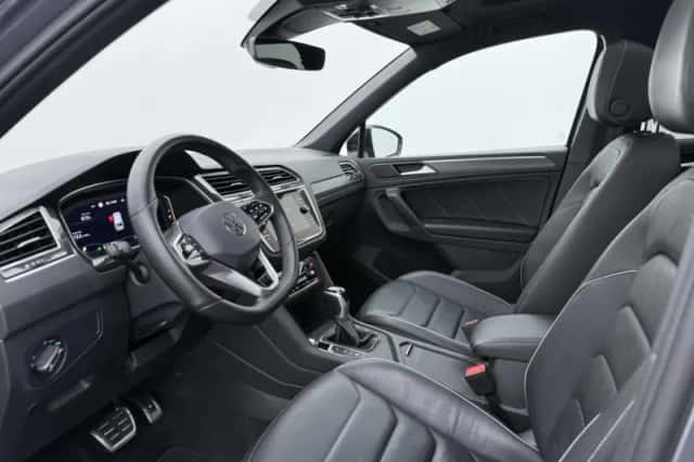 Volkswagen Tiguan (2024) thumbnail 4