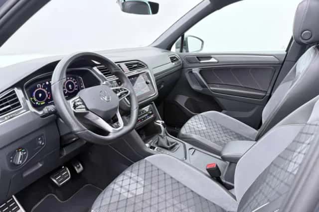 Volkswagen Tiguan (2023) thumbnail 4