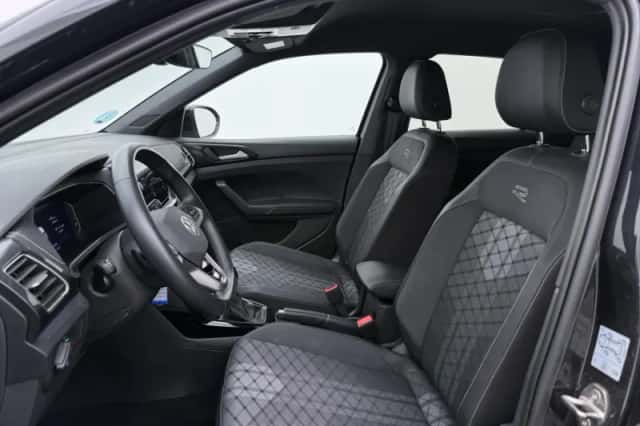 Volkswagen T-Cross (2025) thumbnail 5