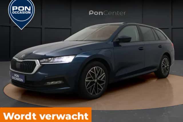 Škoda Octavia (2023) thumbnail 2