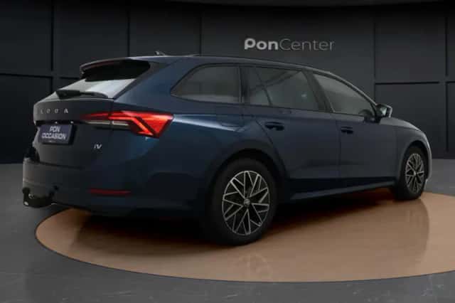 Škoda Octavia (2023) thumbnail 6