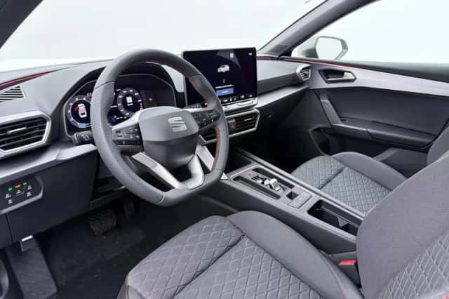 SEAT Leon (2026) thumbnail 2