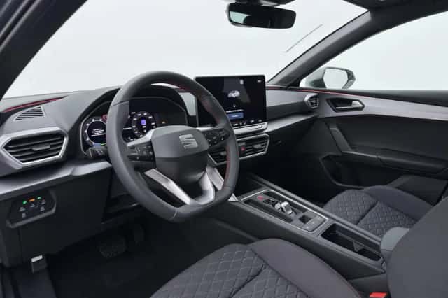 SEAT Leon (2026) thumbnail 2