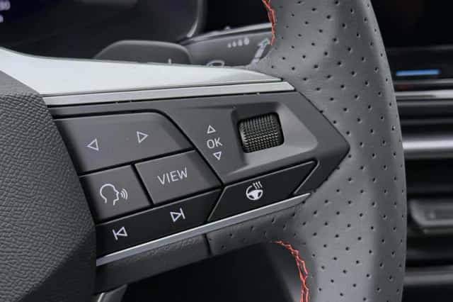 SEAT Leon (2026) thumbnail 11