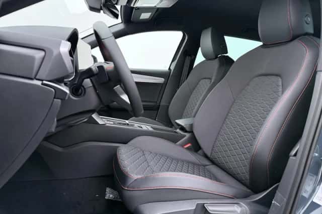 SEAT Leon (2026) thumbnail 3