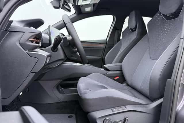 CUPRA Raval (2026) thumbnail 3