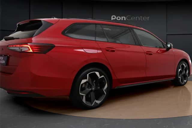 Škoda Superb (2025) thumbnail 5