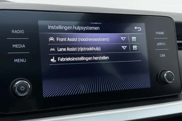 Škoda Kamiq (2024) thumbnail 10
