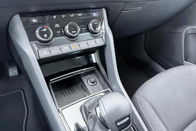 Škoda Karoq (2025) thumbnail 11