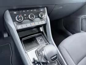 Škoda Karoq (2025) thumbnail 11