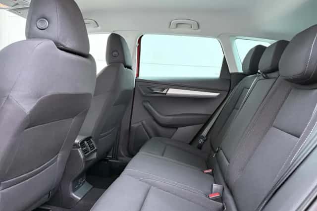 Škoda Karoq (2025) thumbnail 7