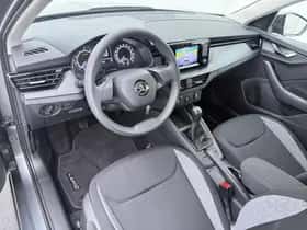 Škoda Kamiq (2024) thumbnail 3