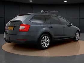 Škoda Octavia (2020) thumbnail 5