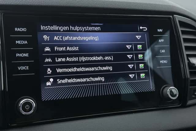 Škoda Karoq (2025) thumbnail 10