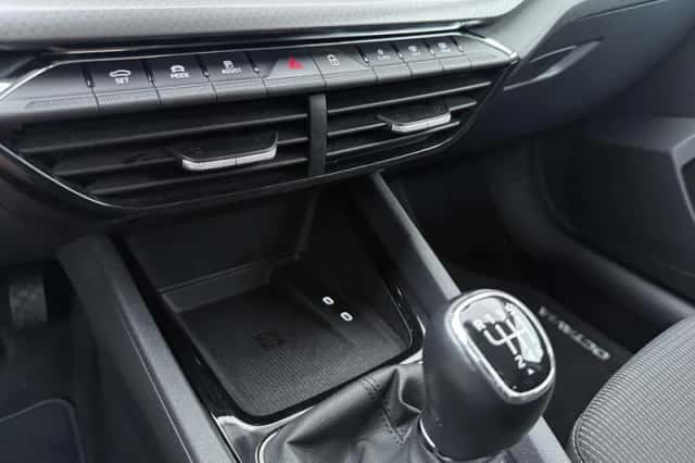 Škoda Octavia (2023) thumbnail 12