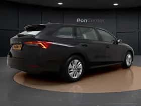 Škoda Octavia (2023) thumbnail 5