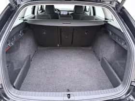 Škoda Octavia (2023) thumbnail 8