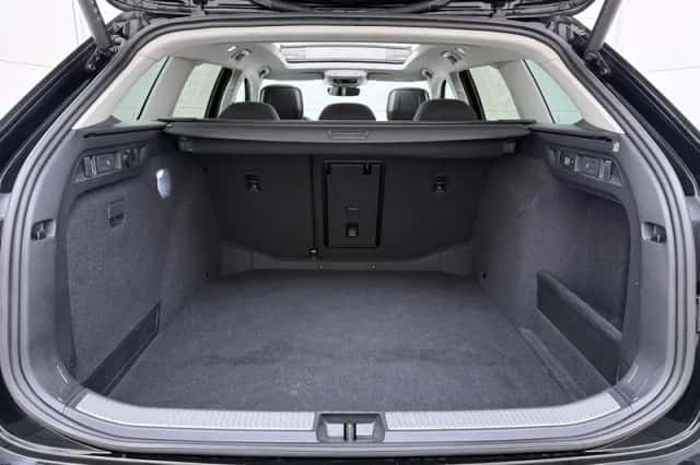 Škoda Superb (2024) thumbnail 8