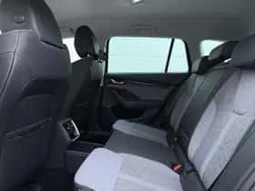 Škoda Octavia (2024) thumbnail 7