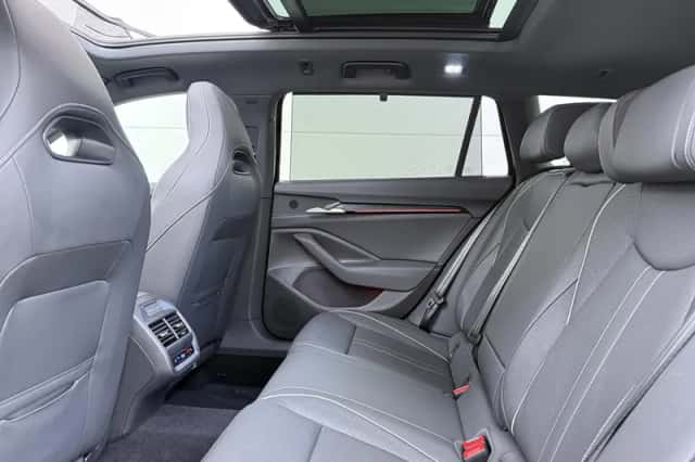 Škoda Superb (2025) thumbnail 7
