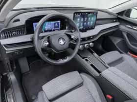Škoda Superb (2024) thumbnail 3