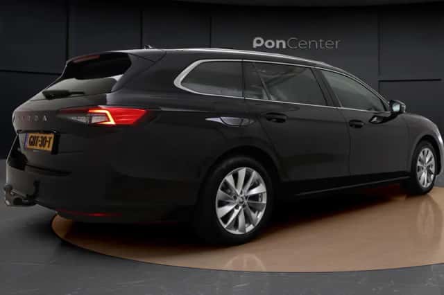 Škoda Superb (2024) thumbnail 5