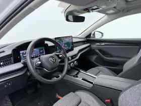 Škoda Superb (2024) thumbnail 3