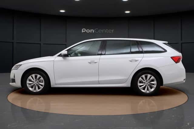 Škoda Octavia (2024) thumbnail 6